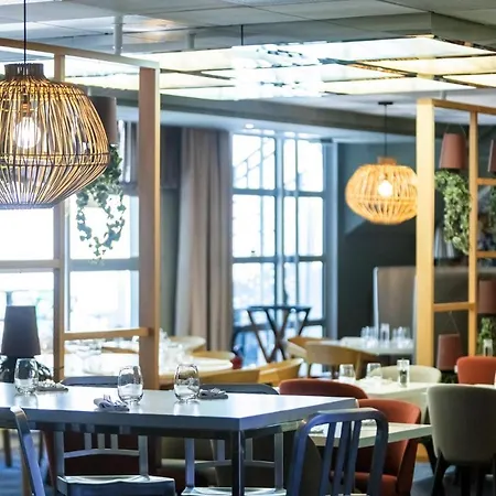 Hotel Mercure Paris Gare Tgv 4*