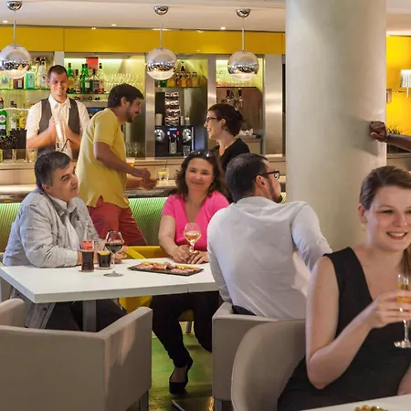 Hotel Mercure Paris Gare Tgv 4*