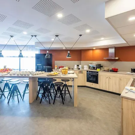 Mercure Paris Gare Tgv Hotel 4*
