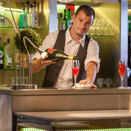 Mercure Paris Gare Tgv Hotel